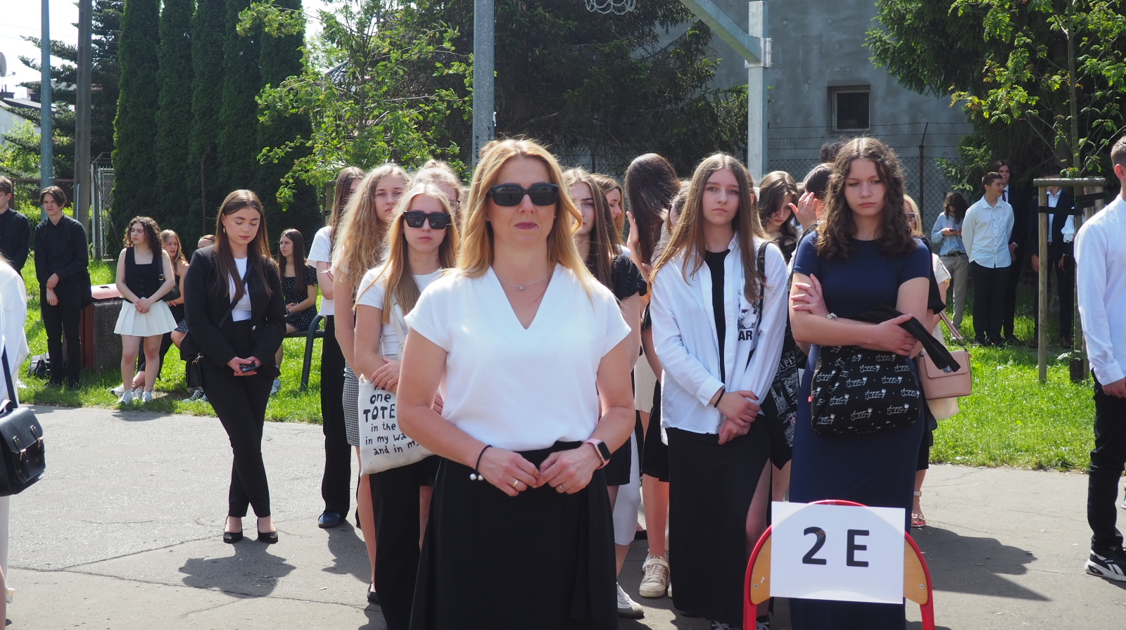 Zdjęcie Zakończenie roku 2024 (14)3e54c818-d156-4335-9978-bbbd82c78994.JPG w galerii Uroczystość zakończenia roku szkolnego 2023/2024